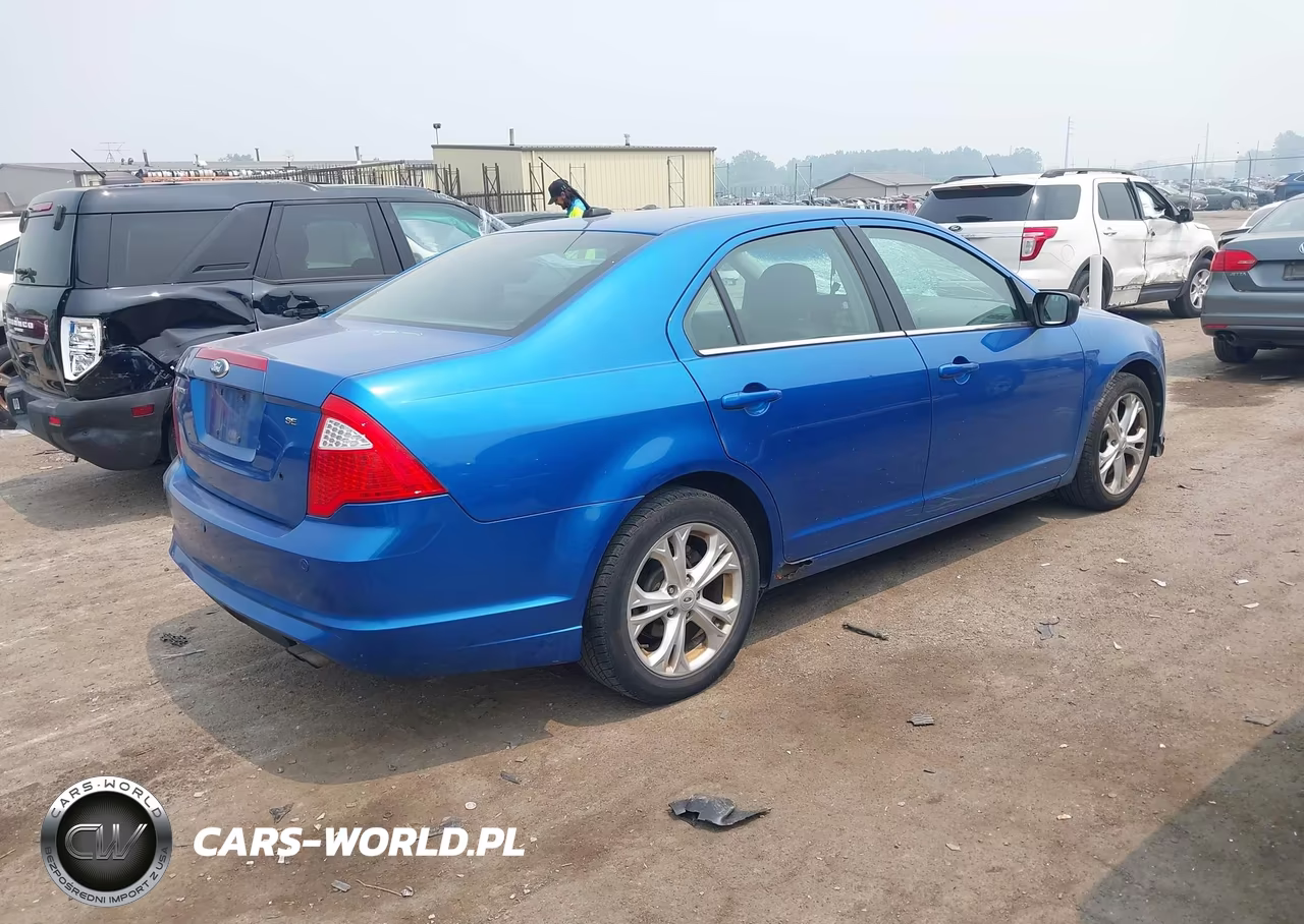 2012 Ford Fusion Se VIN:3FAHP0HA1CR253754 - 4