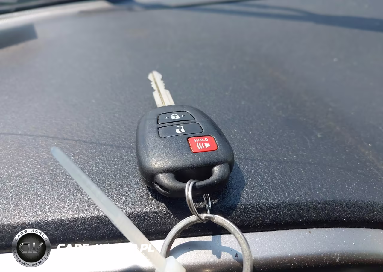 2017 Toyota Rav4 Le VIN:JTMBFREV3HJ119084 - 11