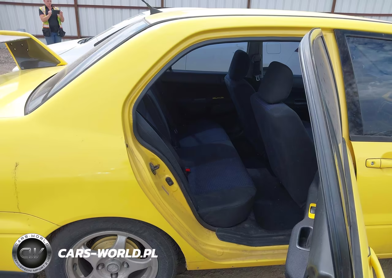 2002 Mitsubishi Lancer Oz Rally VIN:JA3AJ86E82U067717 - 8