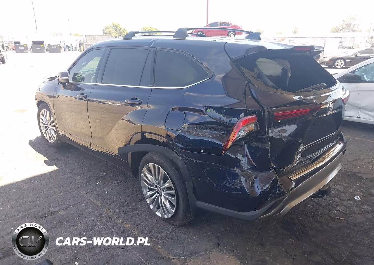 2025 Toyota Highlander Hybrid Platinum VIN:5TDEBRCH2SS689920 - 3