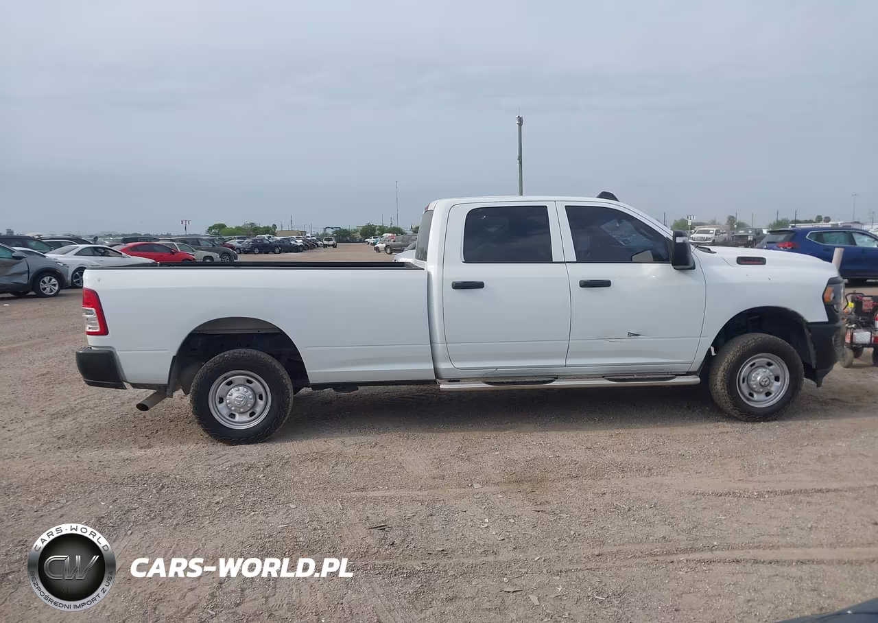 2023 Ram 2500 Tradesman 4X4 8' Box VIN:3C6UR5HJ9PG565751 - 13