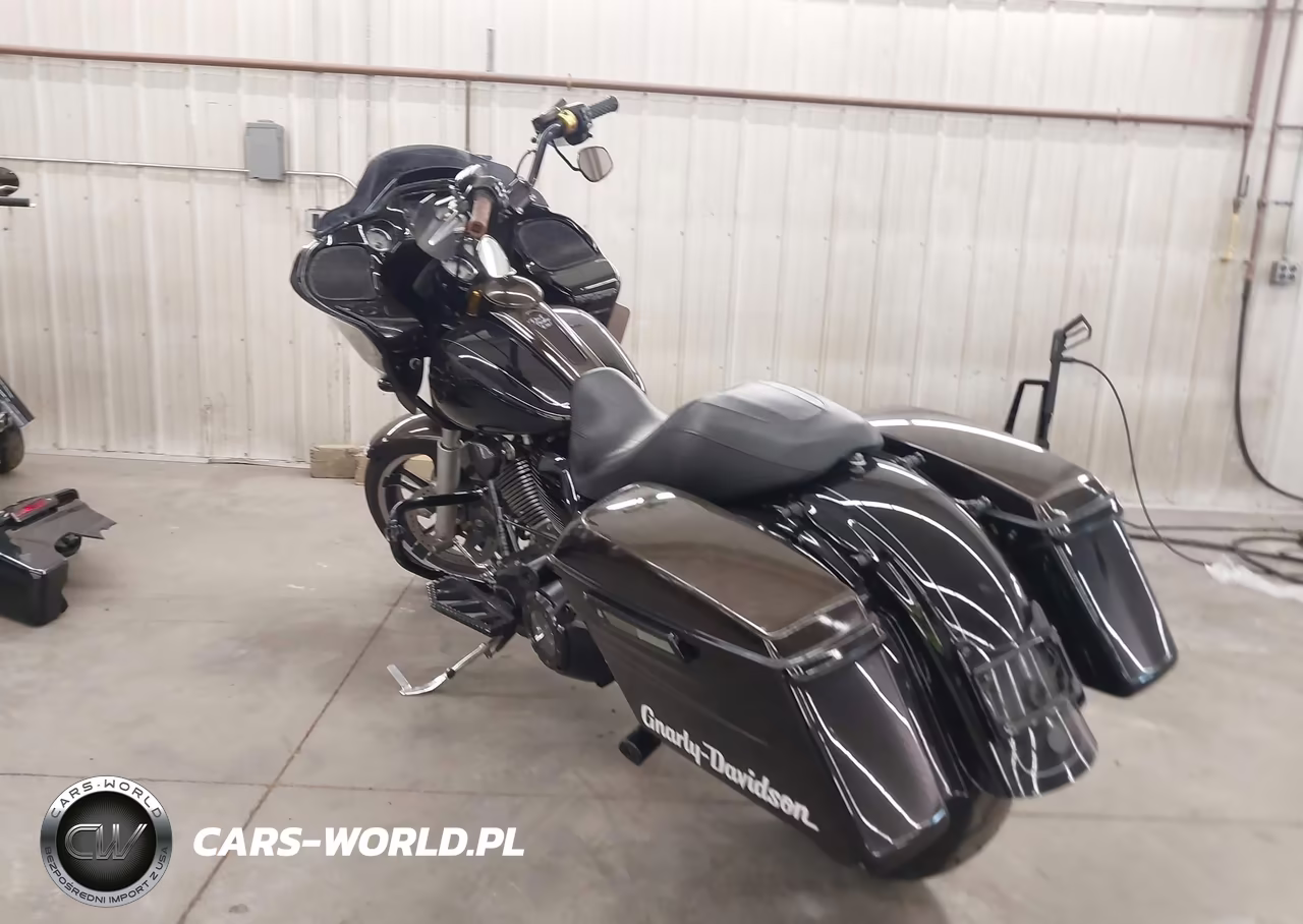 2015 Harley-Davidson Fltrxs Road Glide Special VIN:1HD1KTM14FB654773 - 3