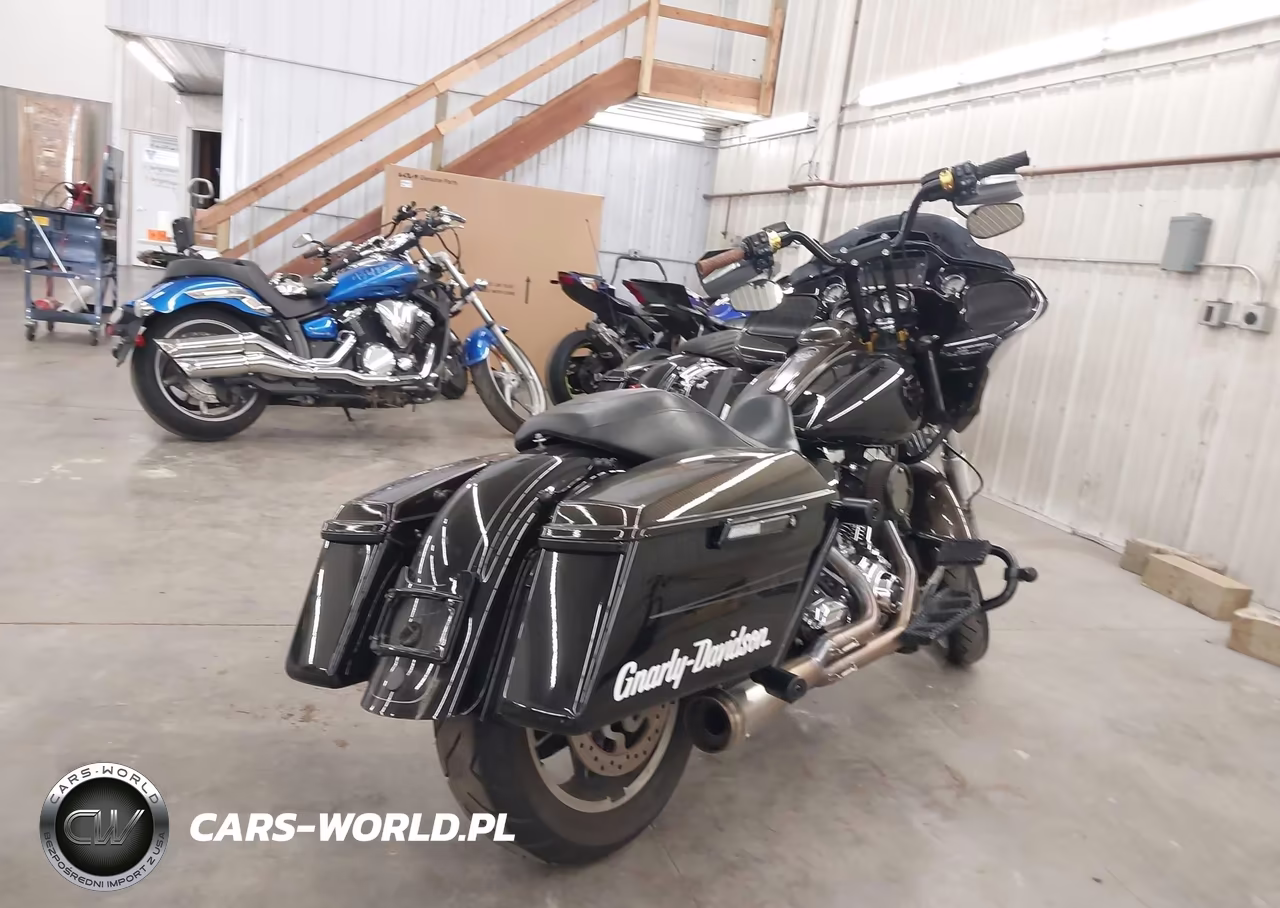 2015 Harley-Davidson Fltrxs Road Glide Special VIN:1HD1KTM14FB654773 - 4