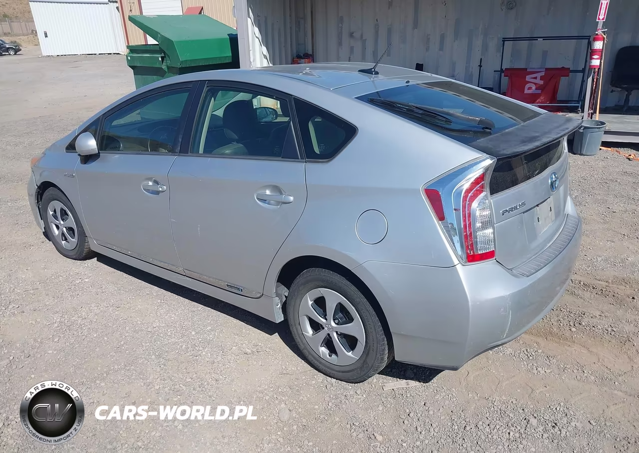 2012 Toyota Prius Four VIN:JTDKN3DU7C1533681 - 3