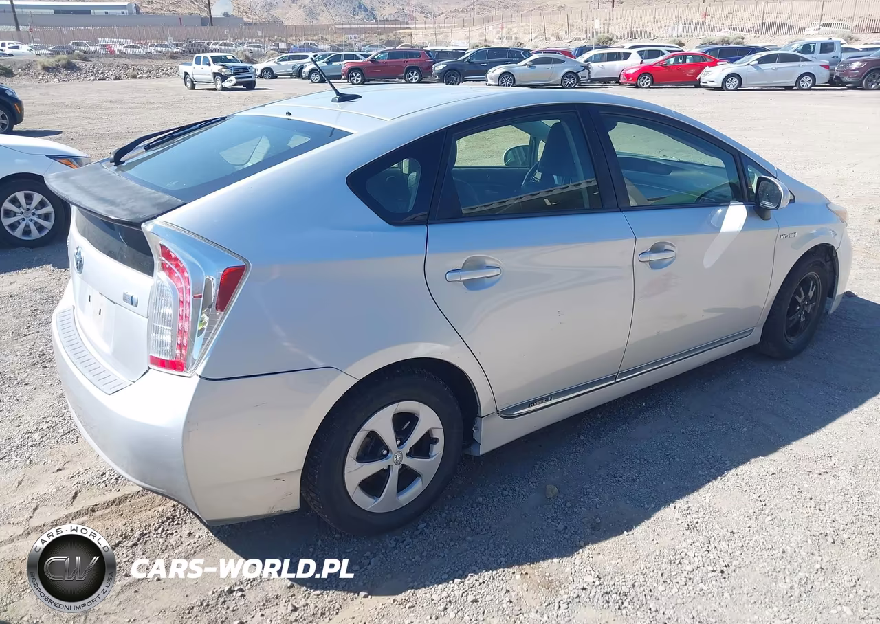 2012 Toyota Prius Four VIN:JTDKN3DU7C1533681 - 4