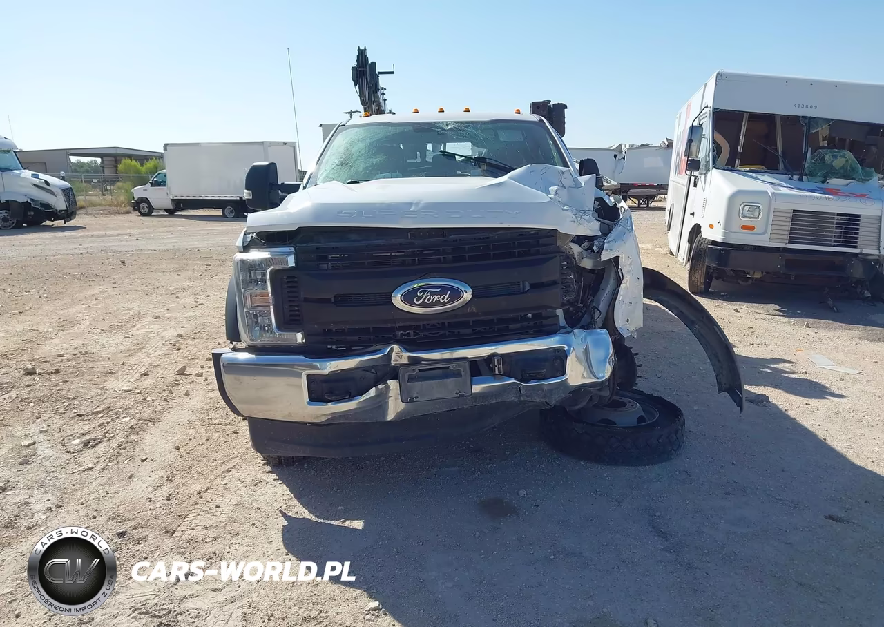 2018 Ford F-550 Chassis Xl VIN:1FD0W5HT3JEC94424 - 12