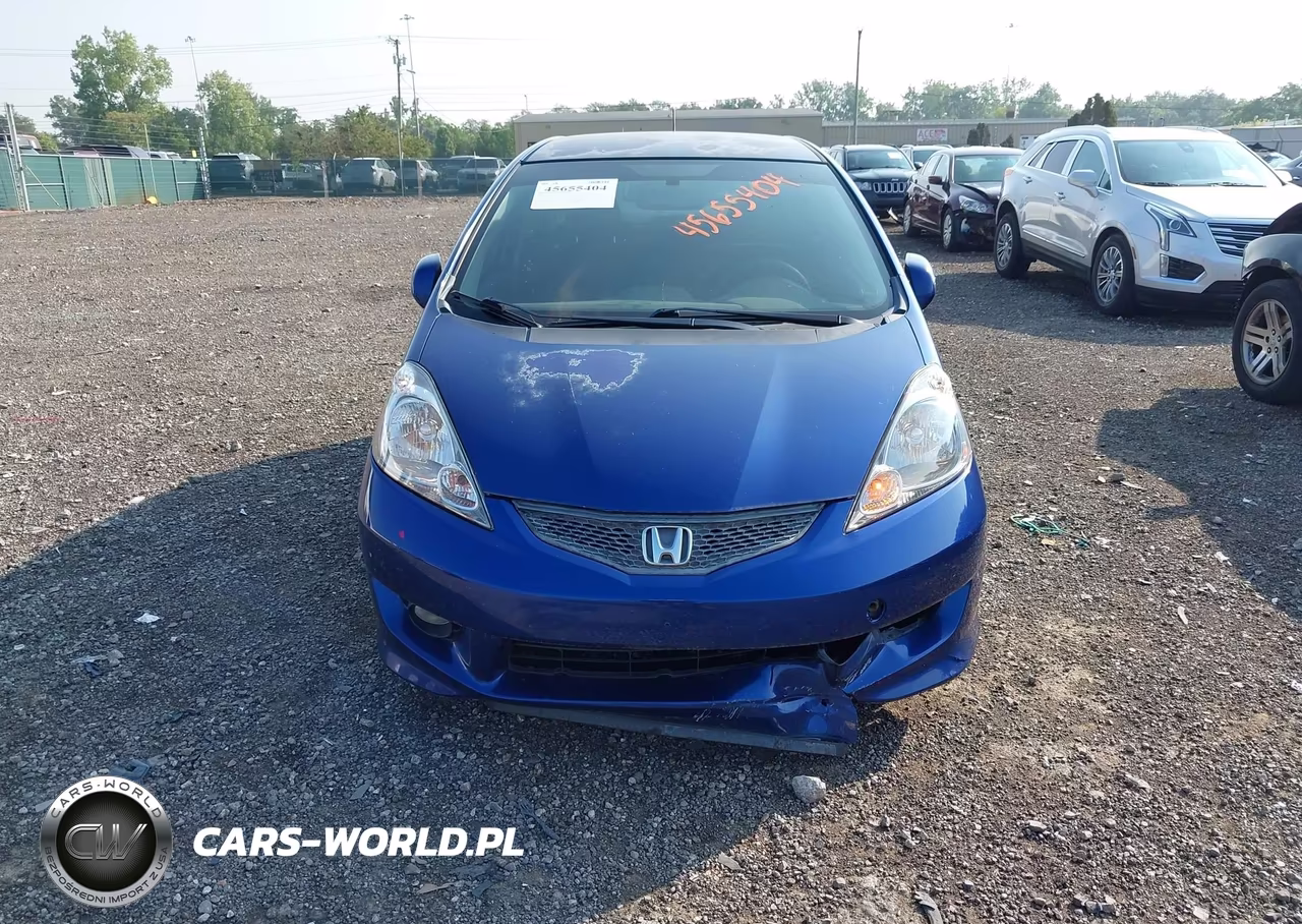 2010 Honda Fit Sport VIN:JHMGE8H48AT024163 - 12