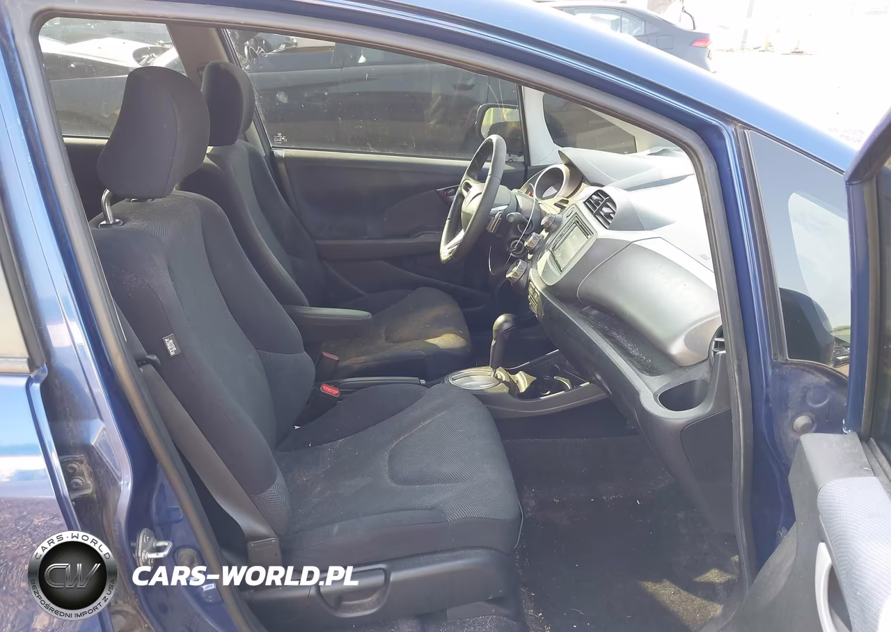 2010 Honda Fit Sport VIN:JHMGE8H48AT024163 - 5