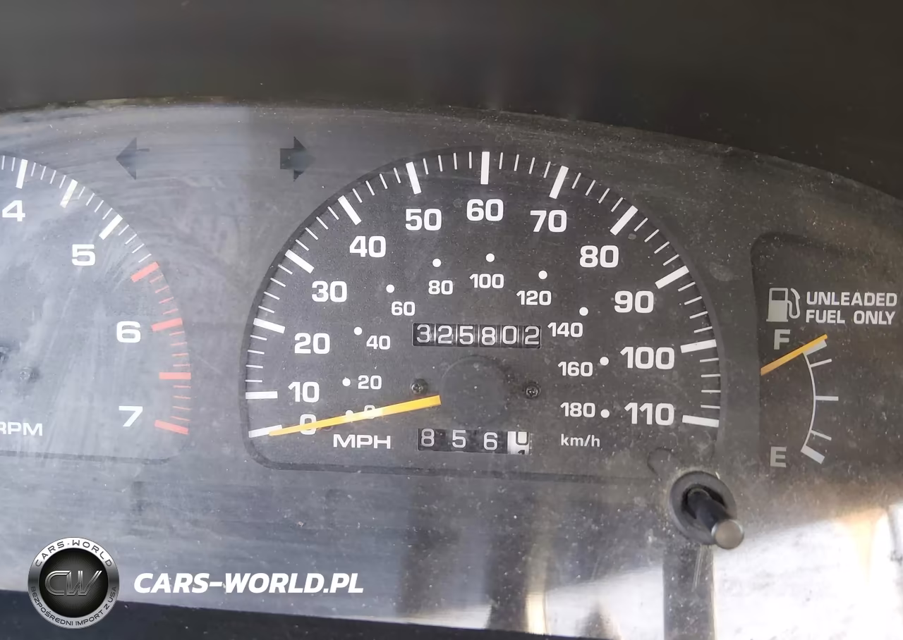 1996 Toyota 4Runner Limited VIN:JT3HN87R1T0015266 - 7