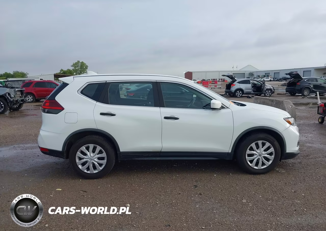 2018 Nissan Rogue S VIN:KNMAT2MT5JP521011 - 13