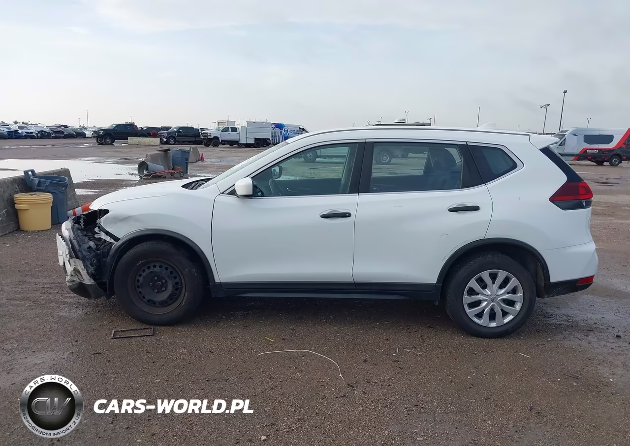 2018 Nissan Rogue S VIN:KNMAT2MT5JP521011 - 14