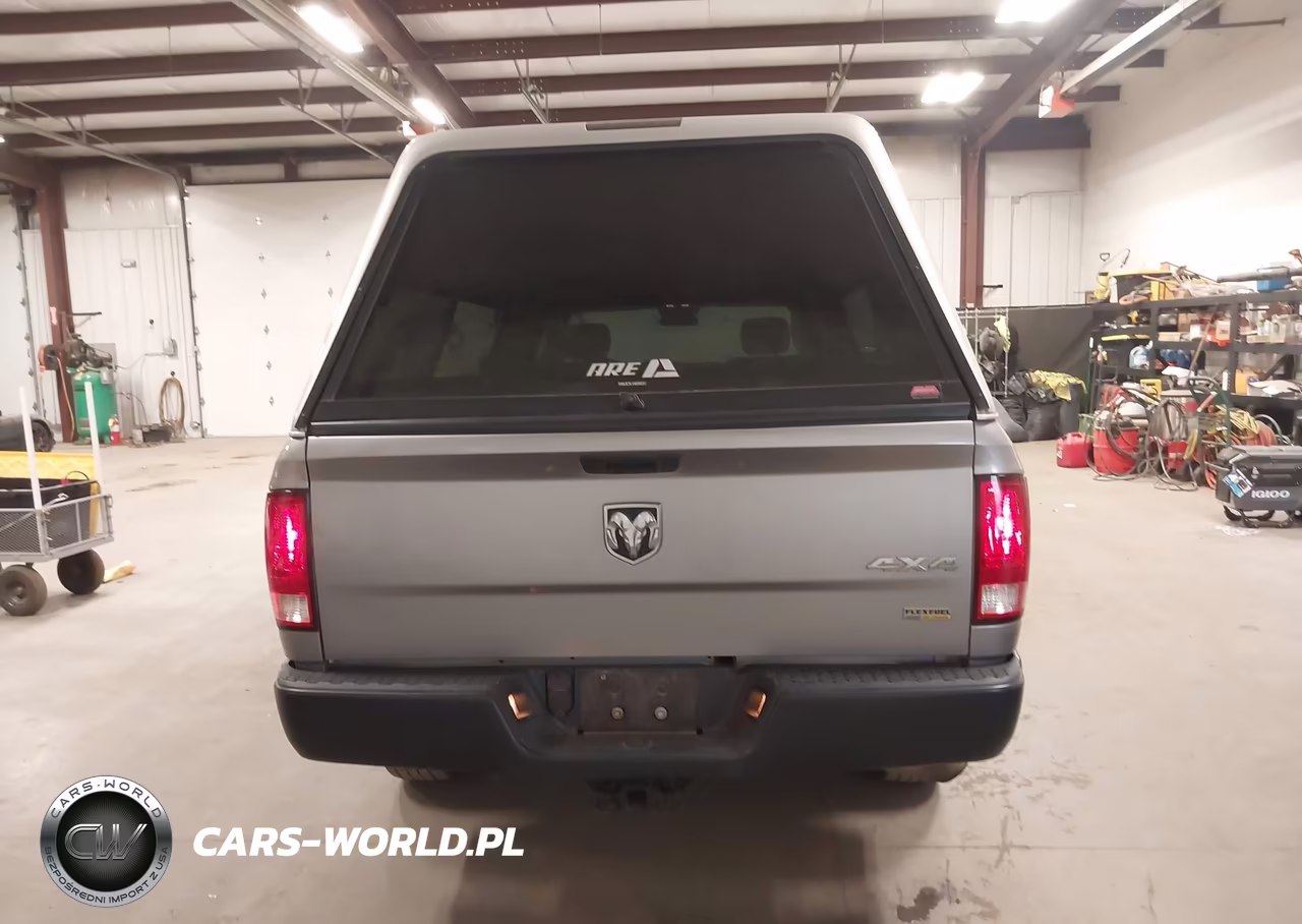 2019 Ram 1500 Classic Tradesman 4X4 8' Box VIN:3C6JR7DG2KG569691 - 17