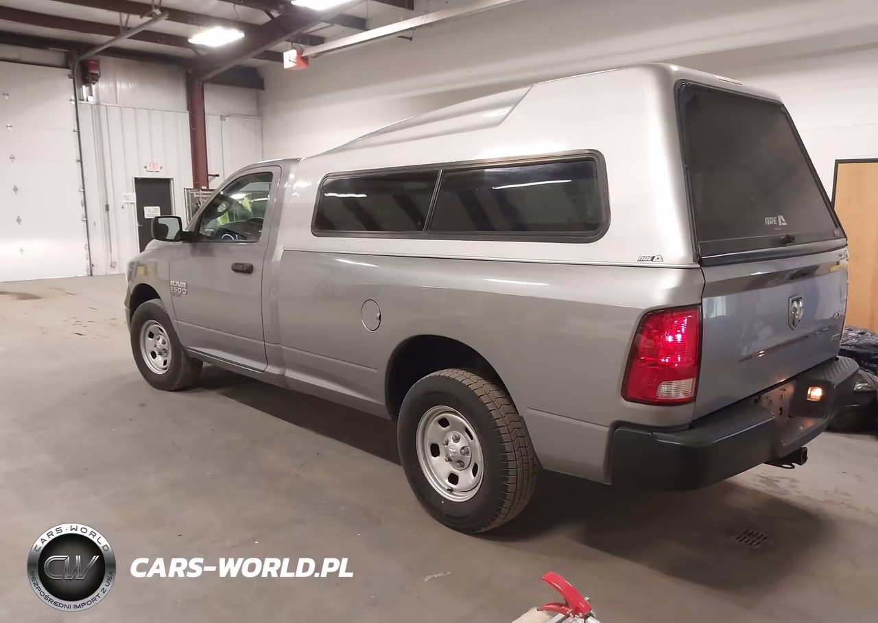 2019 Ram 1500 Classic Tradesman 4X4 8' Box VIN:3C6JR7DG2KG569691 - 3