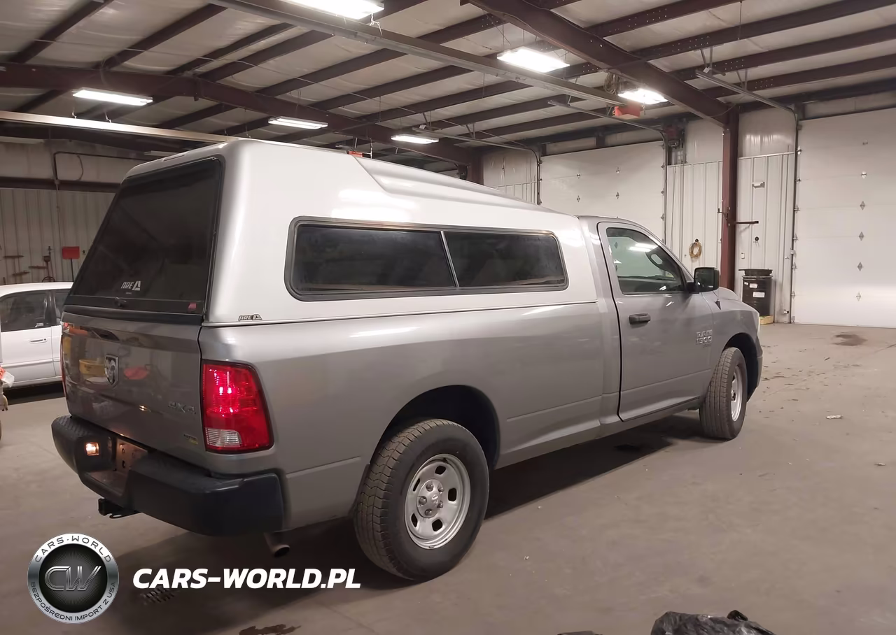 2019 Ram 1500 Classic Tradesman 4X4 8' Box VIN:3C6JR7DG2KG569691 - 4