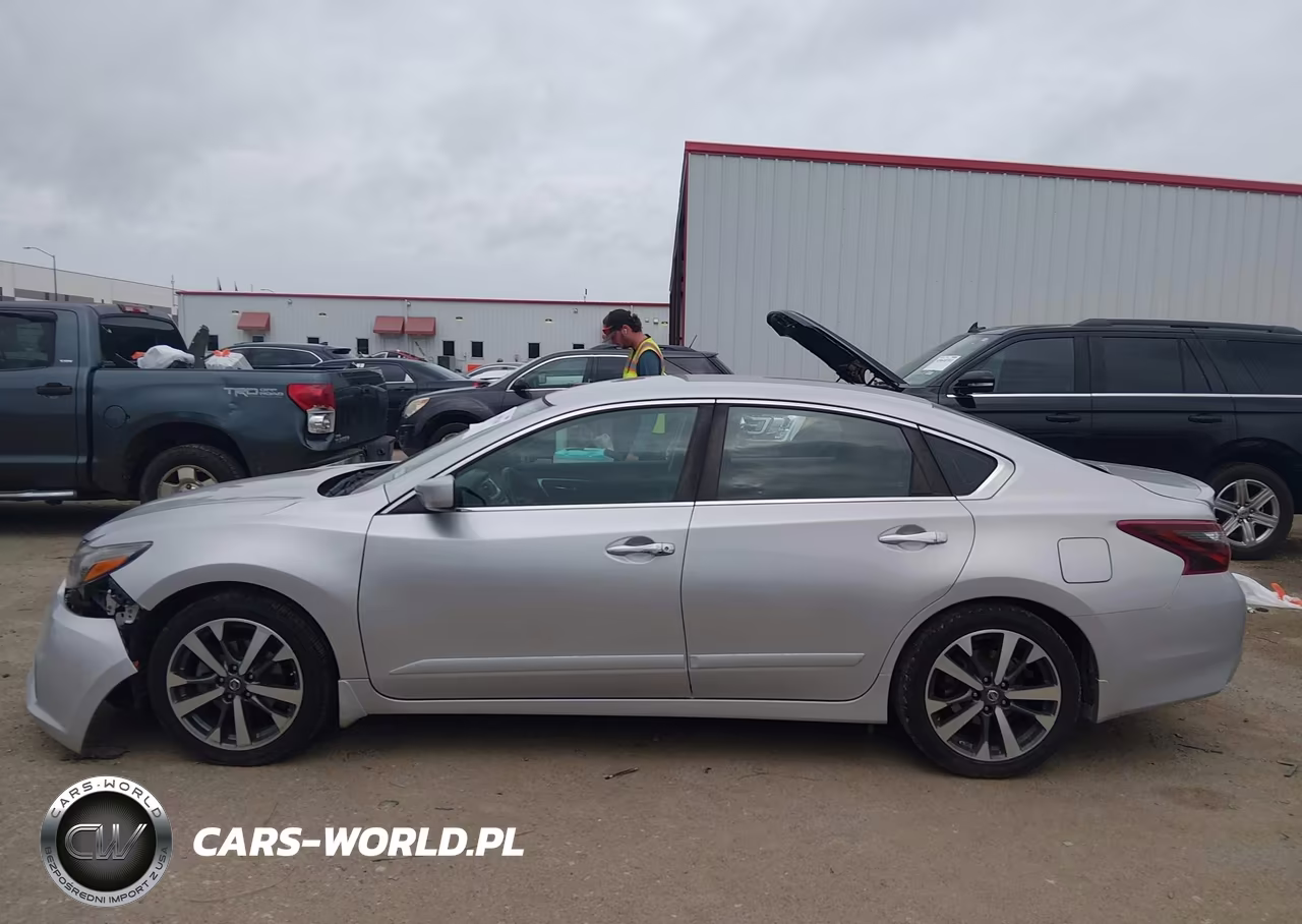 2017 Nissan Altima 2.5 Sr VIN:1N4AL3AP3HN316845 - 14