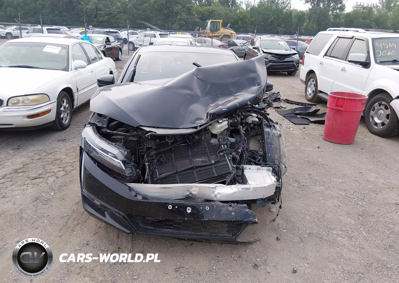 2018 Honda Clarity Plug-In Hybrid Touring VIN:JHMZC5F31JC011794 - 13