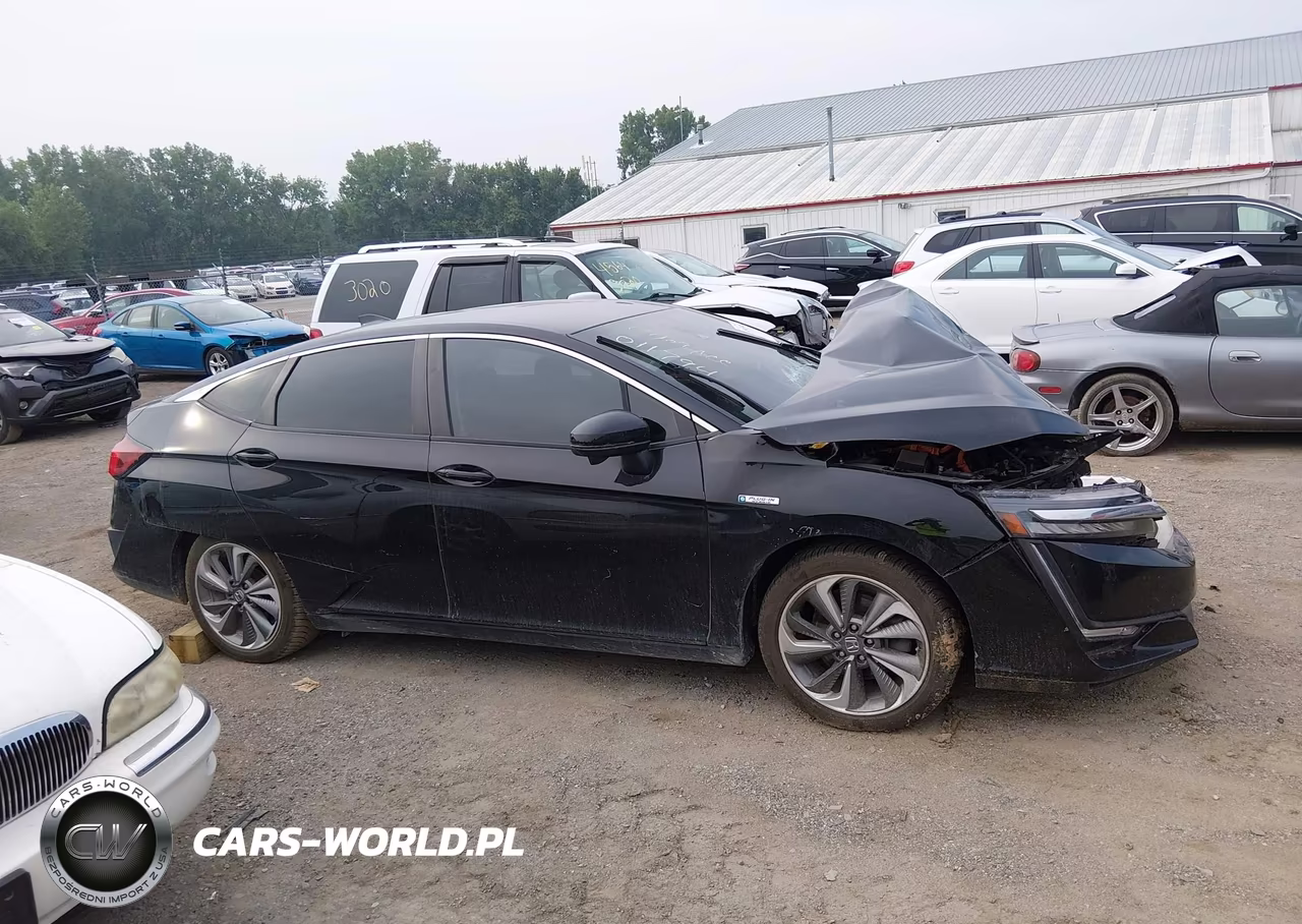 2018 Honda Clarity Plug-In Hybrid Touring VIN:JHMZC5F31JC011794 - 14