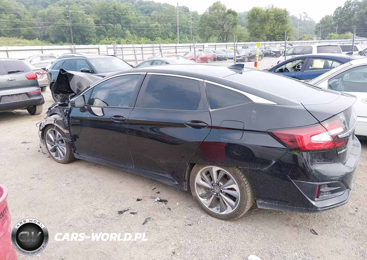 2018 Honda Clarity Plug-In Hybrid Touring VIN:JHMZC5F31JC011794 - 15