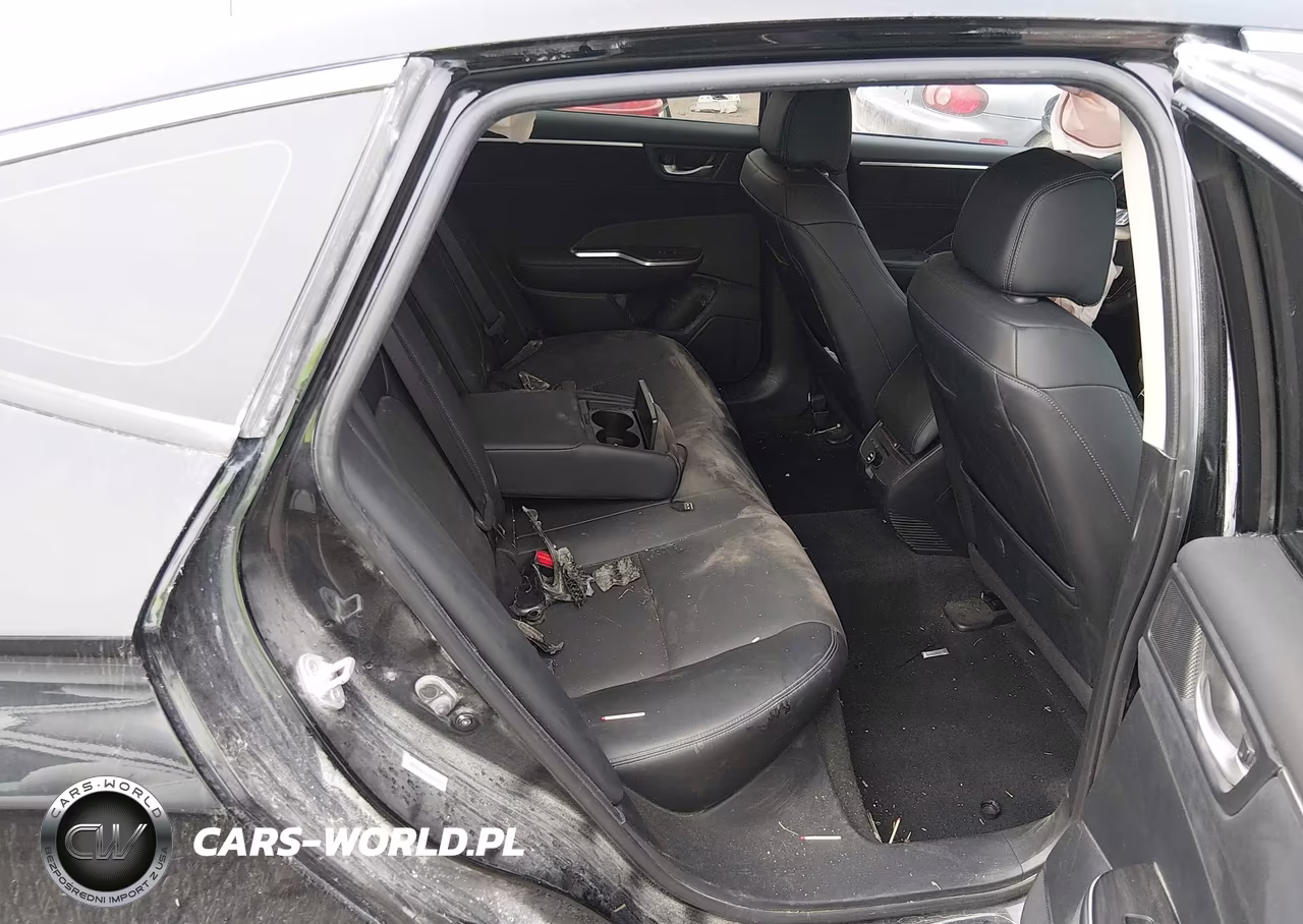2018 Honda Clarity Plug-In Hybrid Touring VIN:JHMZC5F31JC011794 - 8