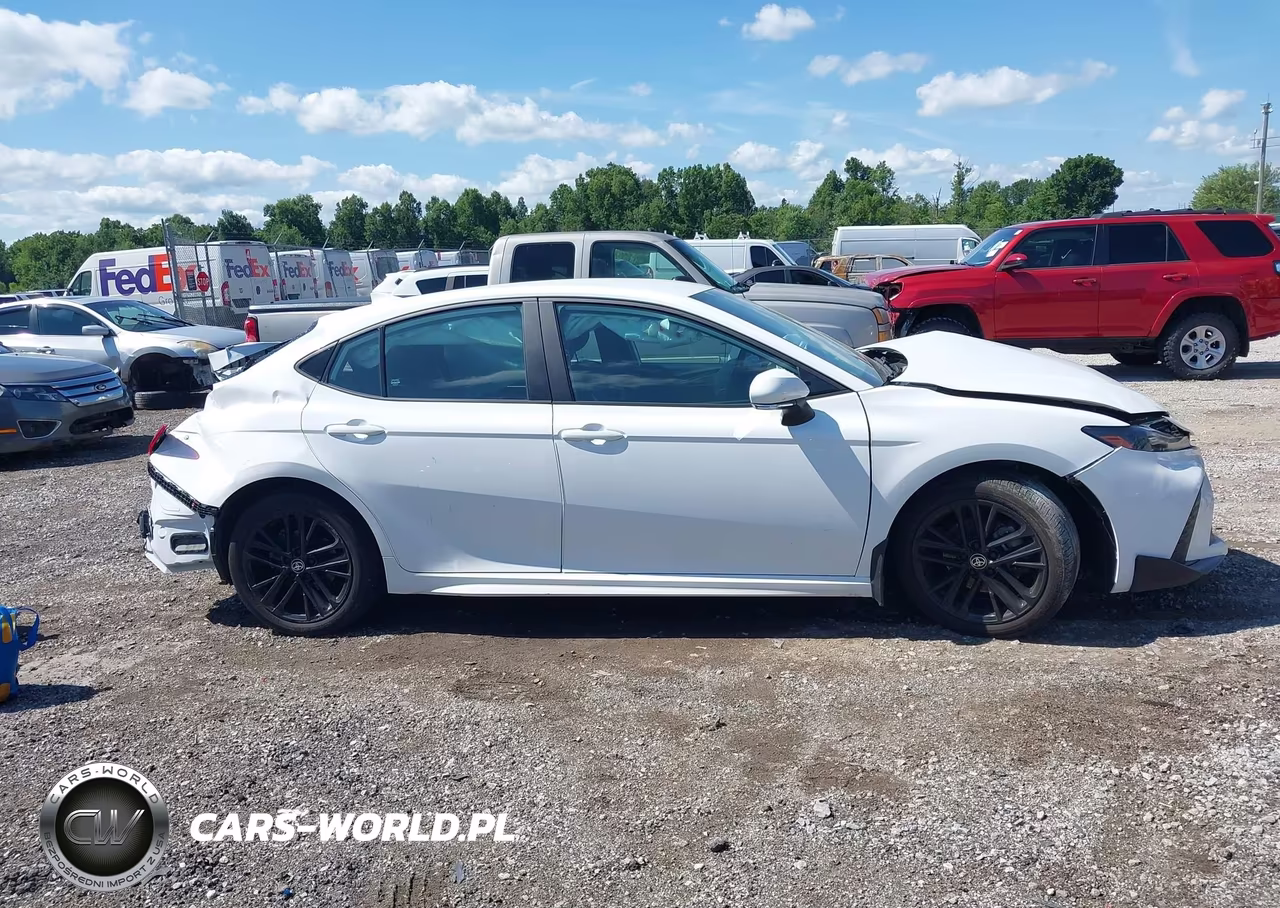 2025 Toyota Camry Se VIN:4T1DAACK4SU541464 - 13