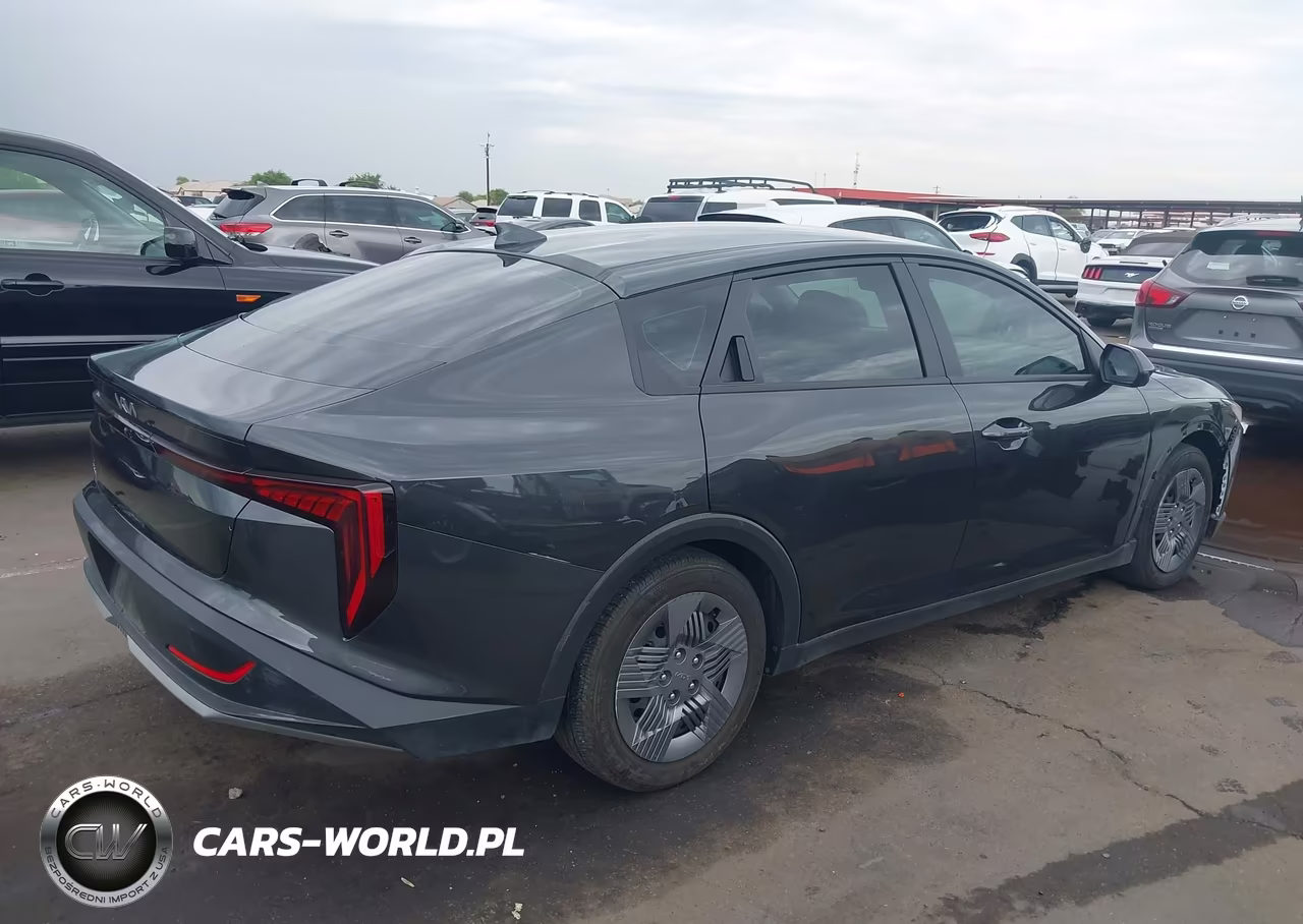 2025 Kia K4 Lx VIN:3KPFT4DE7SE178819 - 4