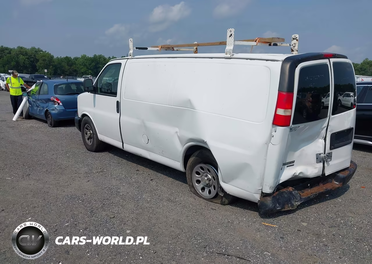 2014 Chevrolet Express 1500 Work Van VIN:1GCSGAFX5E1126368 - 3