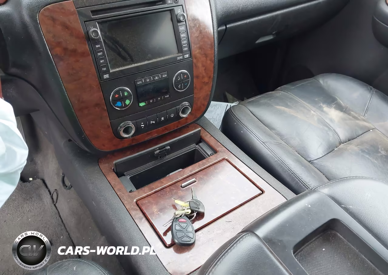 2008 Chevrolet Suburban 1500 Ltz VIN:3GNFC16048G147029 - 11