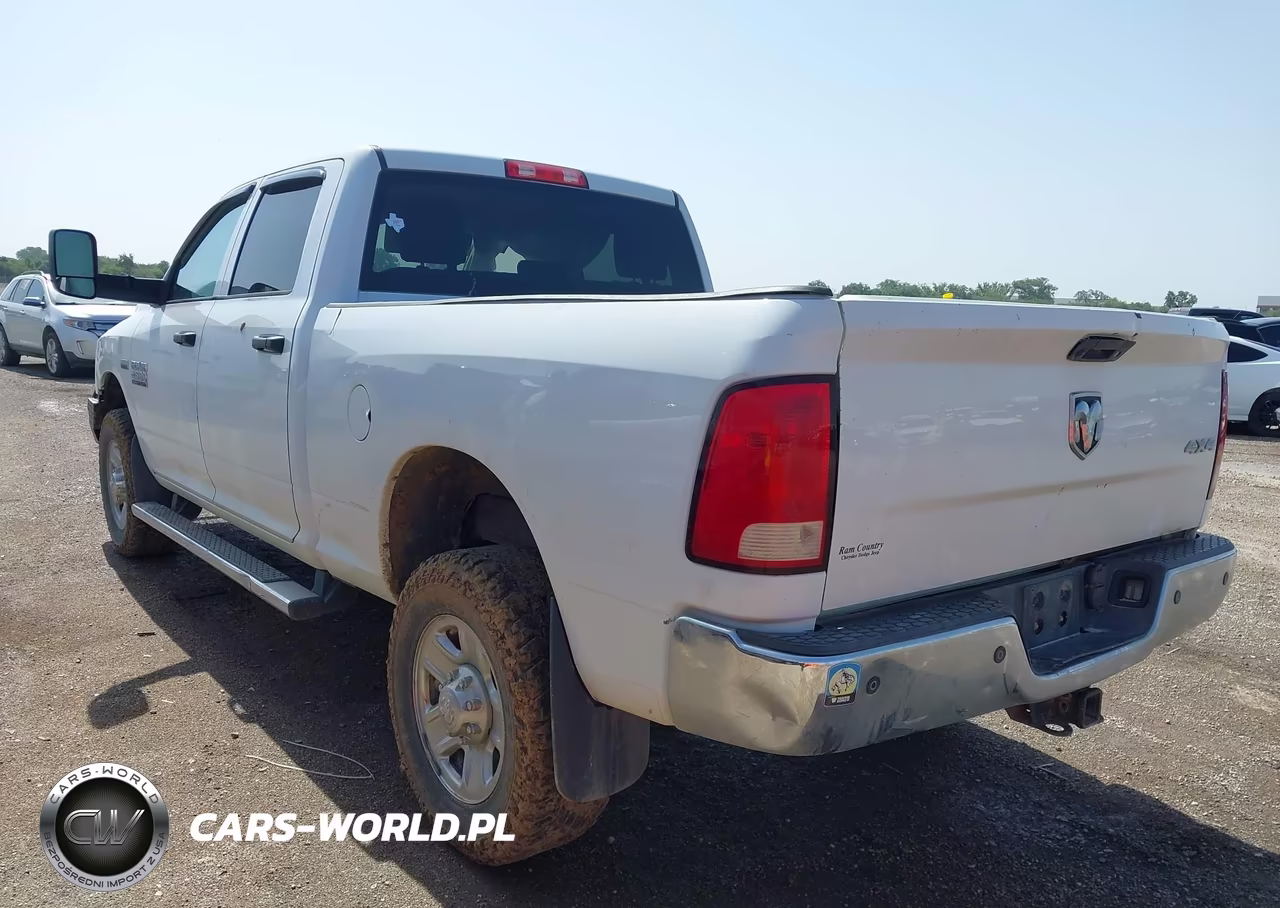 2017 Ram 2500 Tradesman 4X4 6'4 Box VIN:3C6UR5CJ3HG579055 - 3