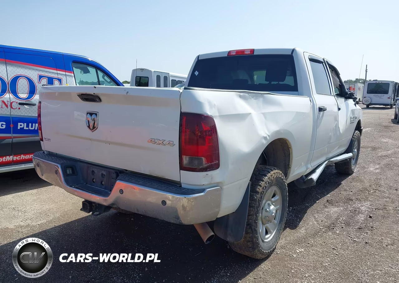 2017 Ram 2500 Tradesman 4X4 6'4 Box VIN:3C6UR5CJ3HG579055 - 4
