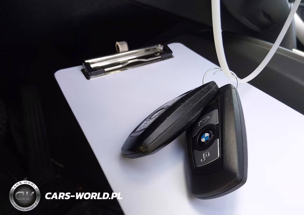 2015 BMW 320I VIN:WBA3B1G52FNT04860 - 11