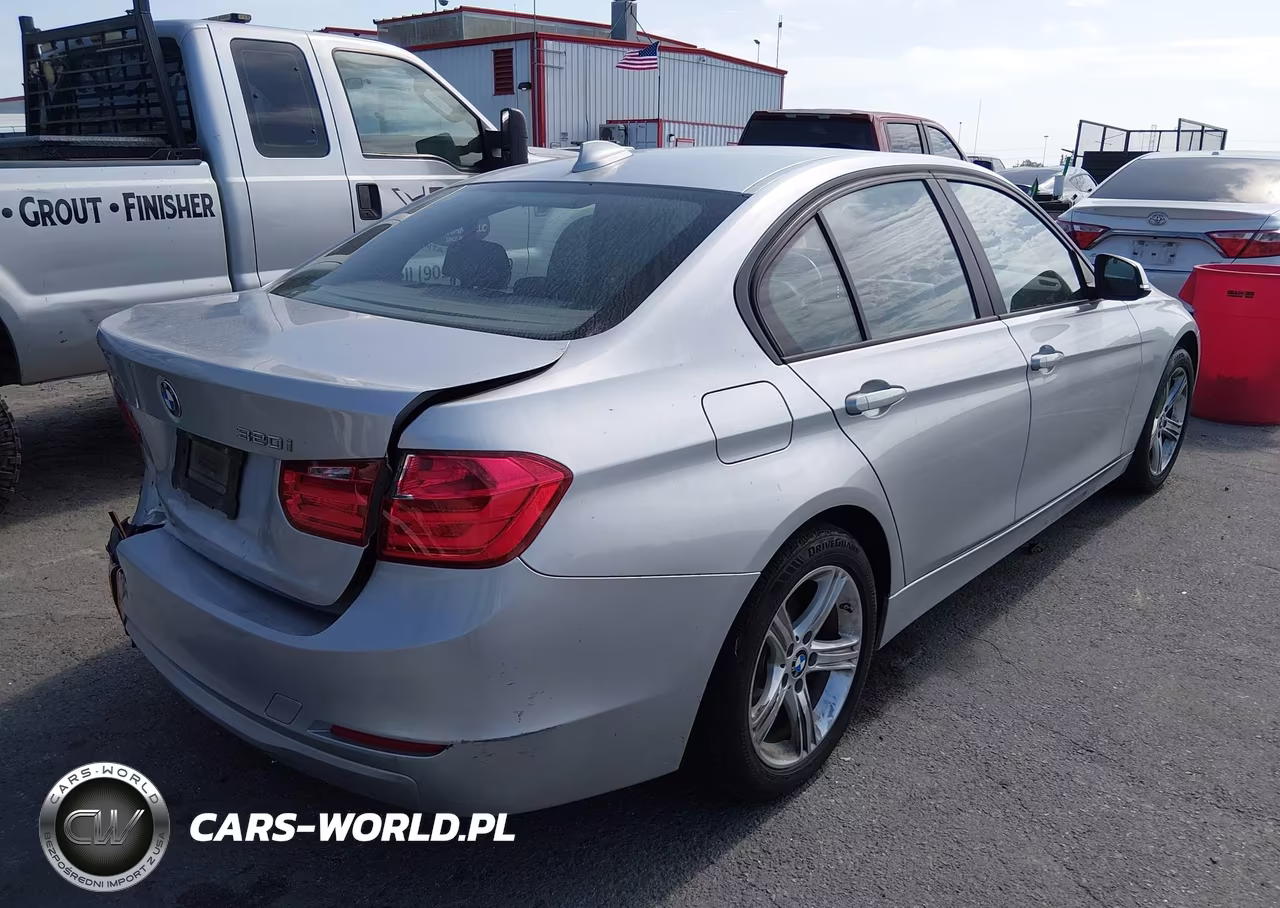 2015 BMW 320I VIN:WBA3B1G52FNT04860 - 4