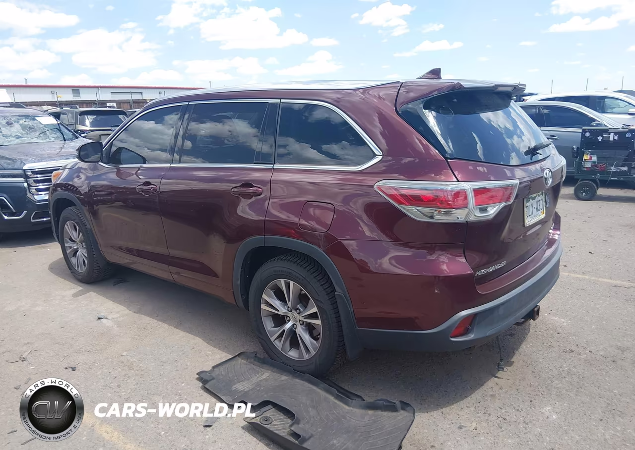 2014 Toyota Highlander Xle V6 VIN:5TDJKRFHXES045595 - 3