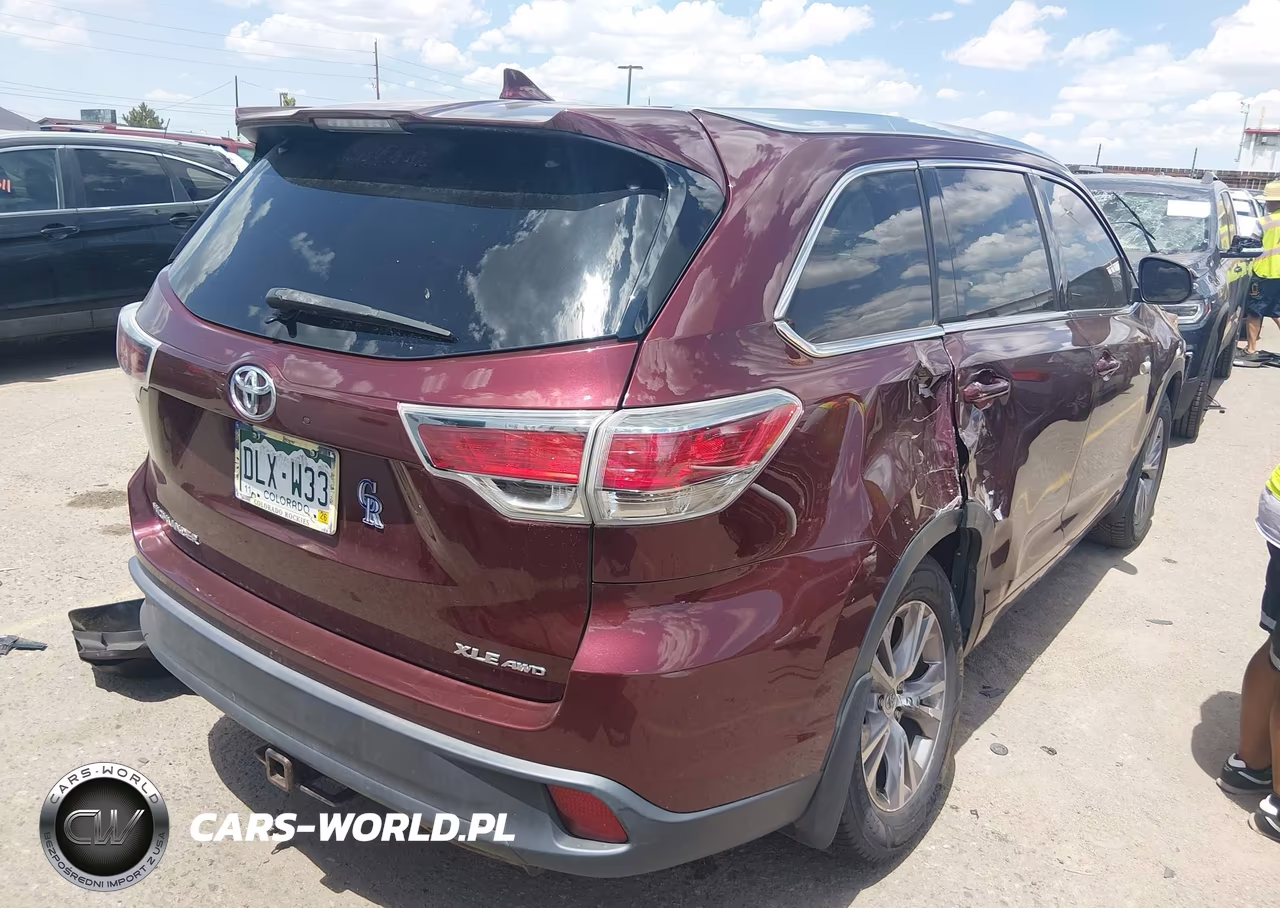 2014 Toyota Highlander Xle V6 VIN:5TDJKRFHXES045595 - 4