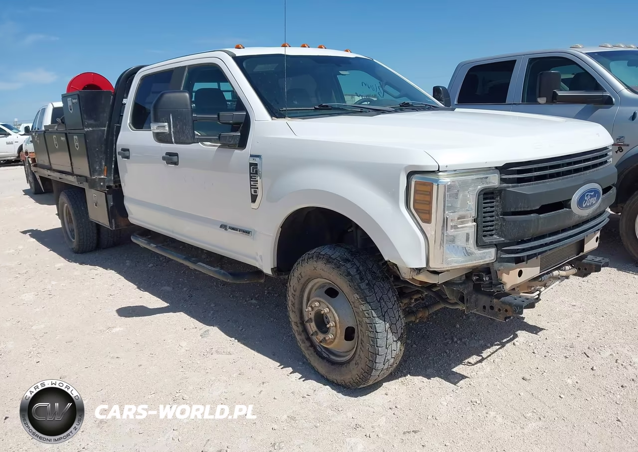 2018 Ford F-350 Chassis Xl – zdjęcie 1 z 16