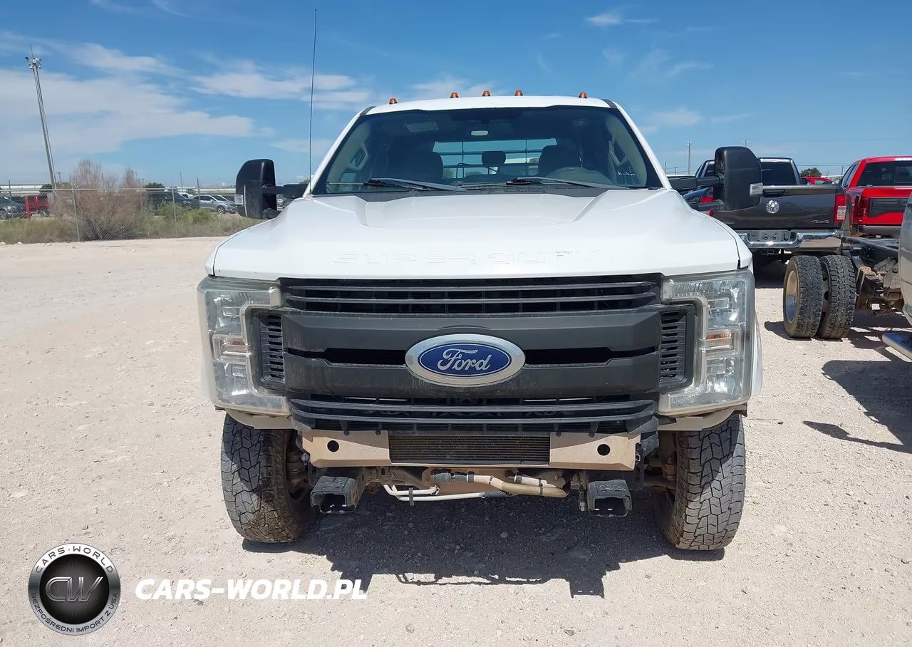 2018 Ford F-350 Chassis Xl VIN:1FD8W3HT6JEC66771 - 12