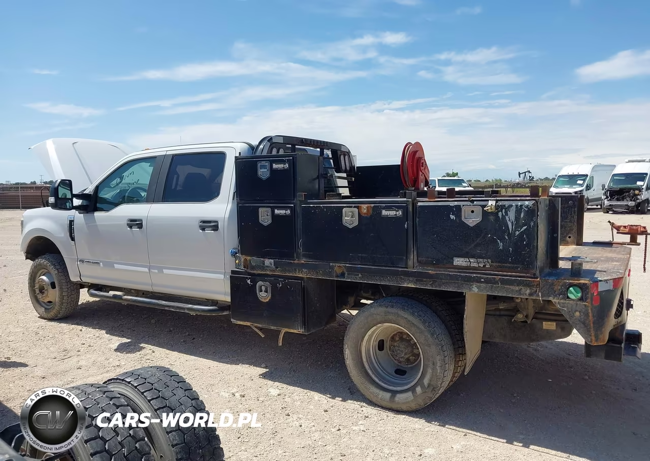 2018 Ford F-350 Chassis Xl VIN:1FD8W3HT6JEC66771 - 14