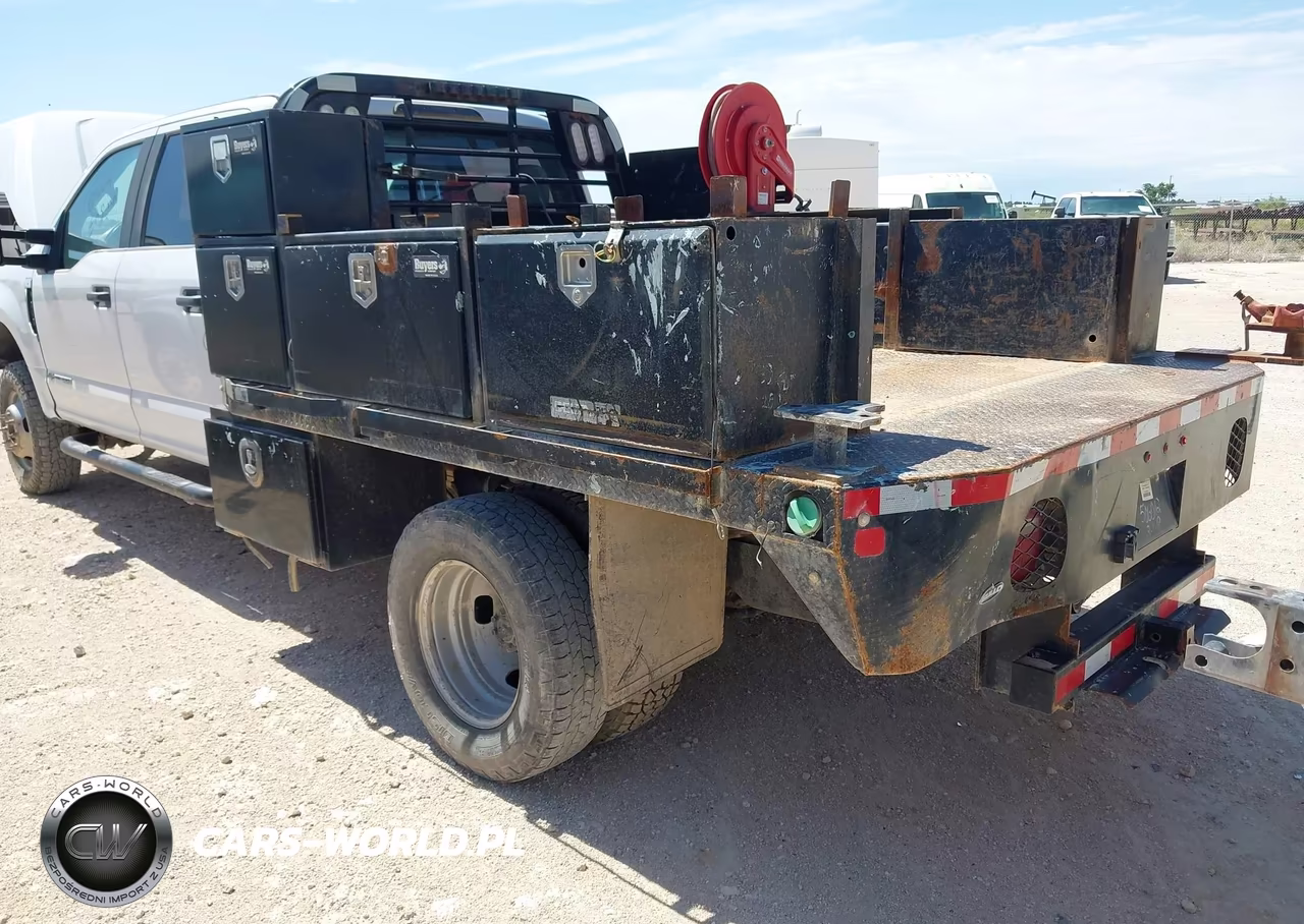 2018 Ford F-350 Chassis Xl VIN:1FD8W3HT6JEC66771 - 3