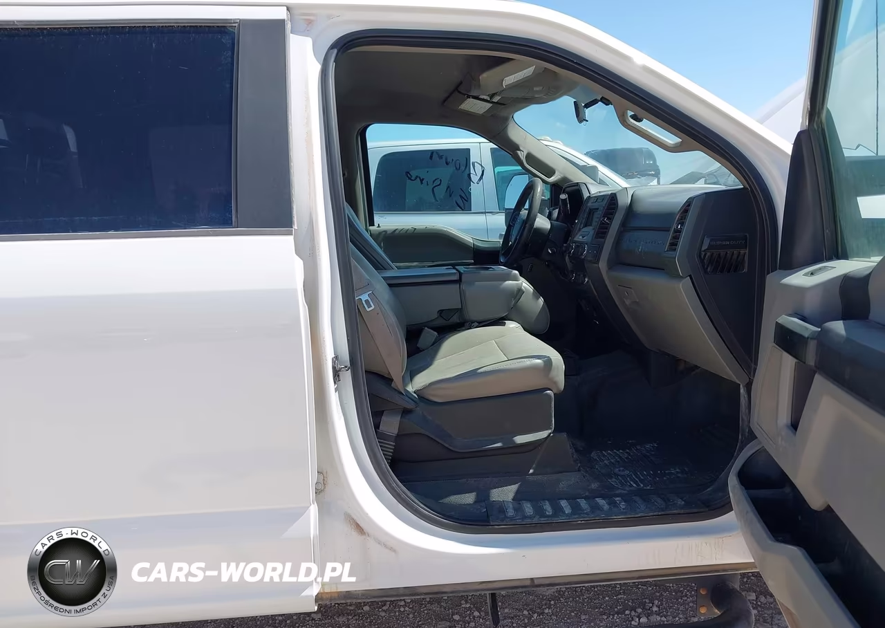2018 Ford F-350 Chassis Xl VIN:1FD8W3HT6JEC66771 - 5