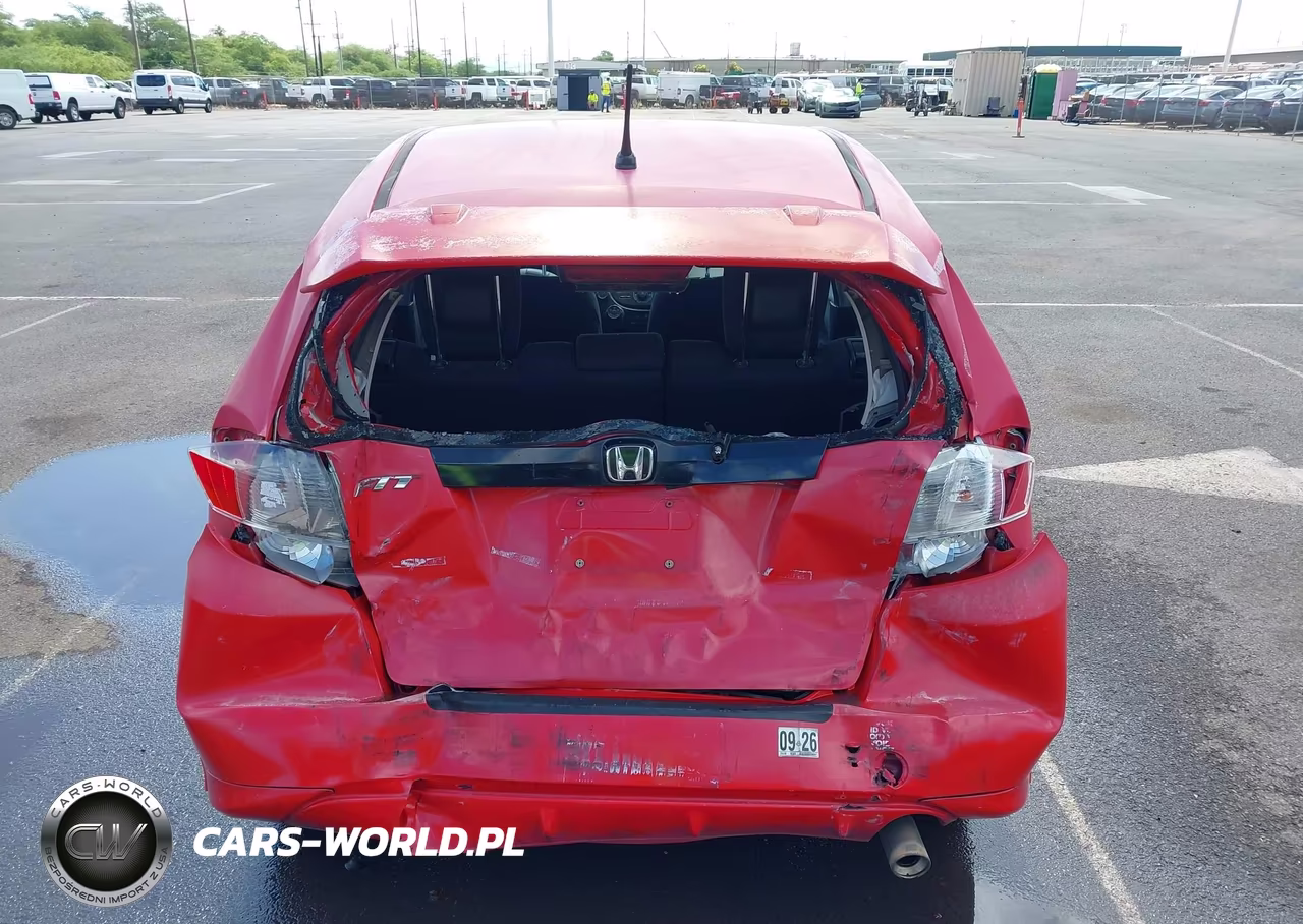 2013 Honda Fit Sport VIN:JHMGE8H5XDC050941 - 17