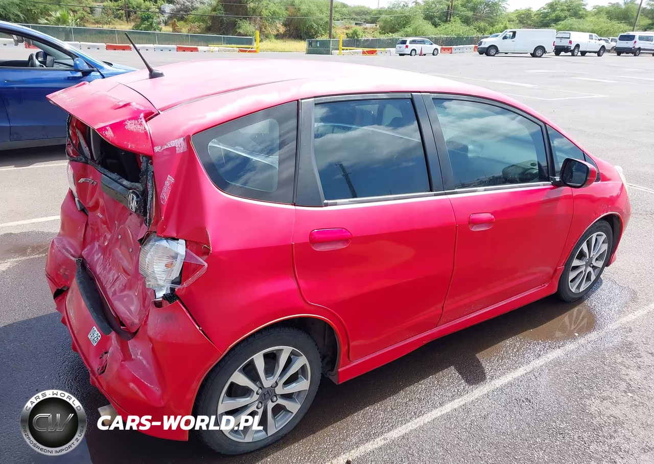 2013 Honda Fit Sport VIN:JHMGE8H5XDC050941 - 19