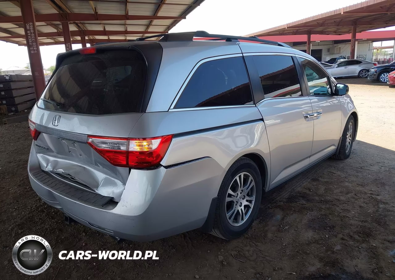 2013 Honda Odyssey Ex-L VIN:5FNRL5H61DB086320 - 4