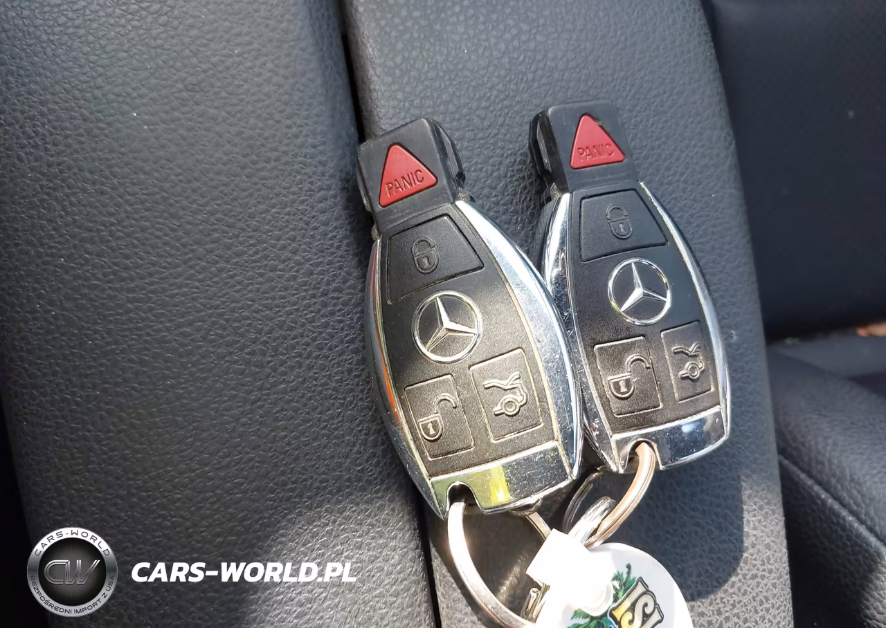 2014 Mercedes-Benz C 300 Sport 4Matic VIN:WDDGF8AB1ER318200 - 11