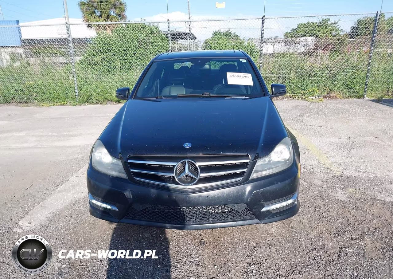 2014 Mercedes-Benz C 300 Sport 4Matic VIN:WDDGF8AB1ER318200 - 12