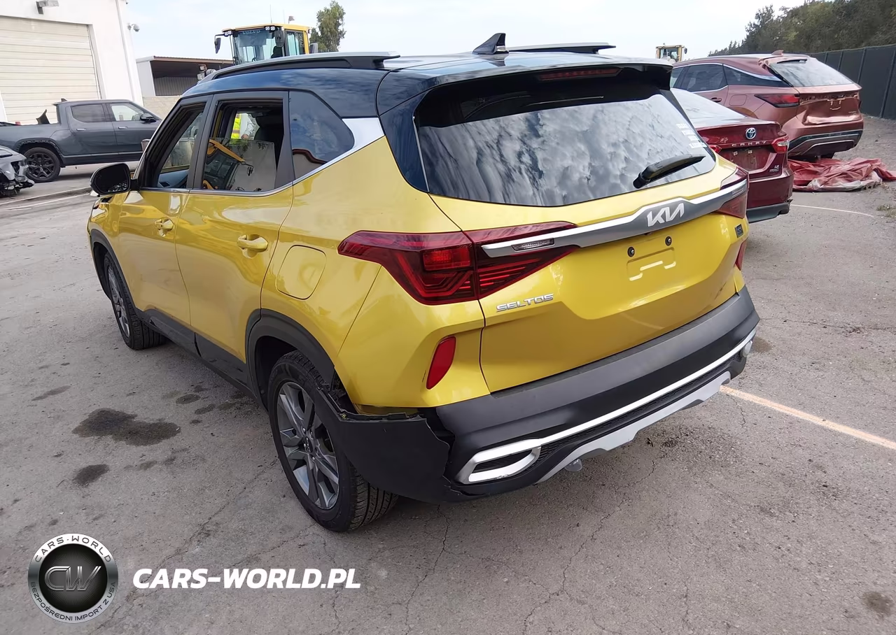 2023 Kia Seltos S VIN:KNDEU2AAXP7381886 - 3