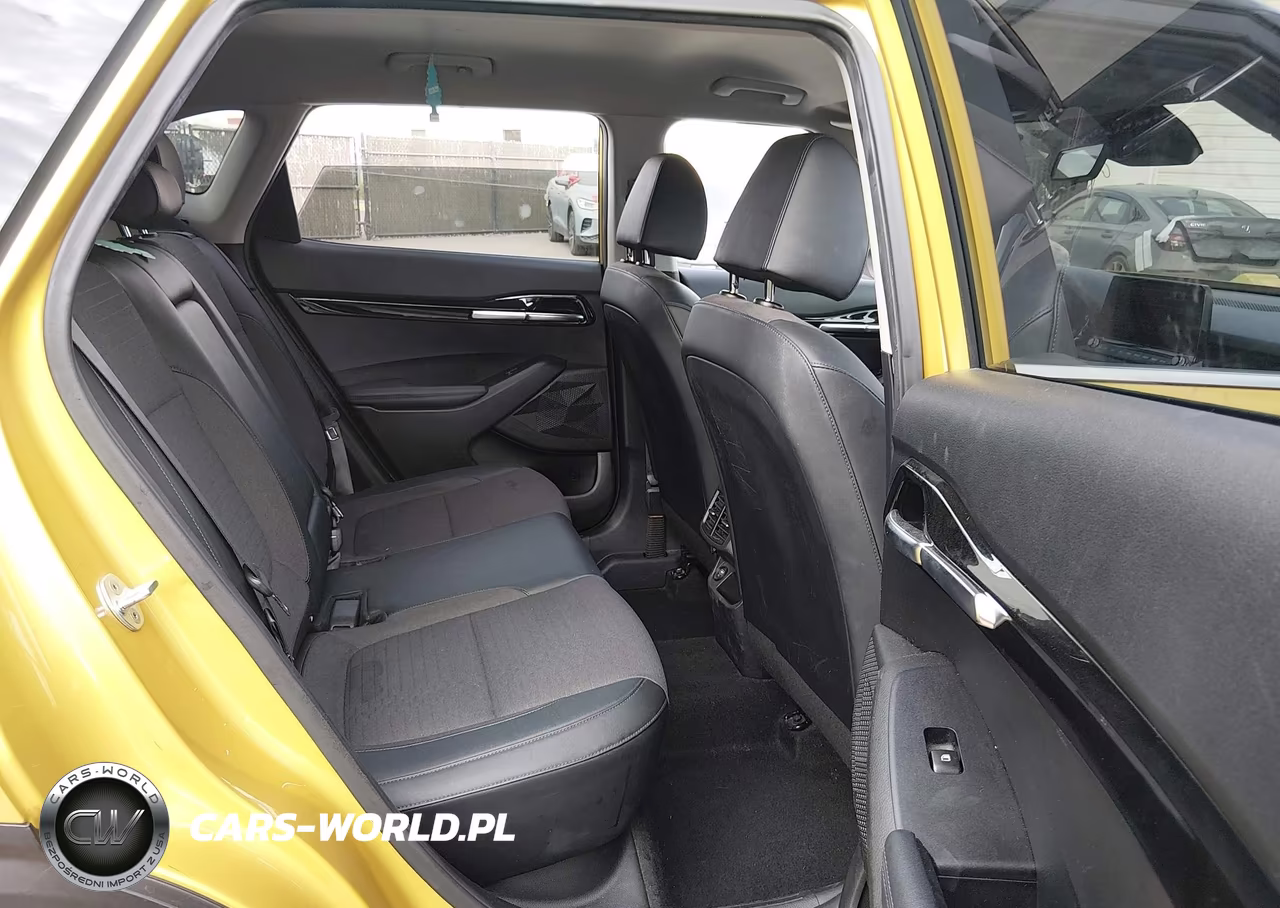 2023 Kia Seltos S VIN:KNDEU2AAXP7381886 - 8