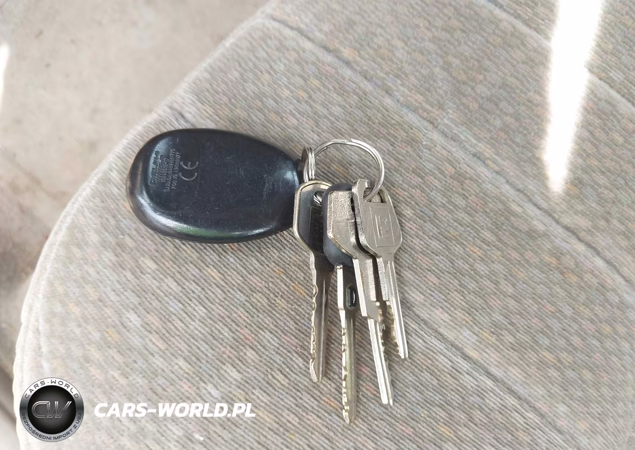 2001 Buick Century Custom VIN:2G4WS52J711162460 - 11