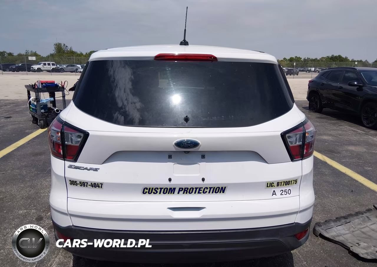 2018 Ford Escape S VIN:1FMCU0F70JUC12246 - 17