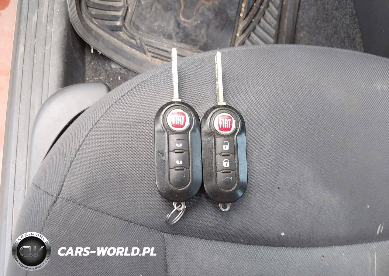 2013 Fiat 500 Pop VIN:3C3CFFAR4DT513910 - 11