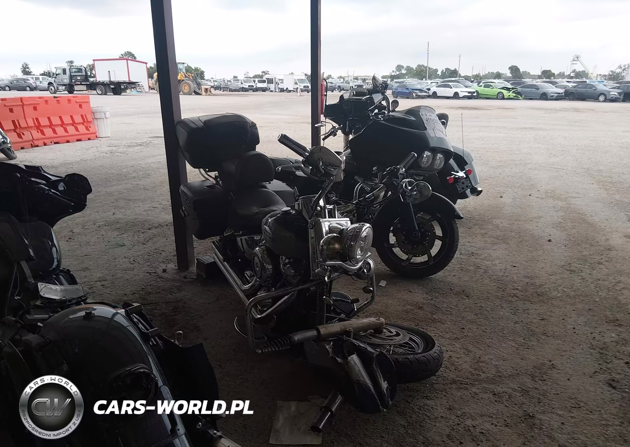 2021 Harley-Davidson Flhc