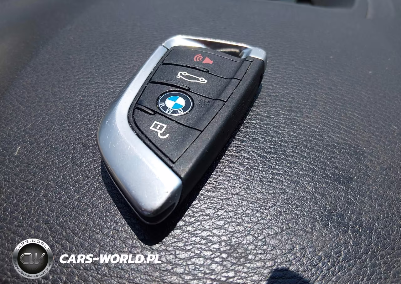 2015 BMW X5 xDrive35I VIN:5UXKR0C5XF0P06275 - 11